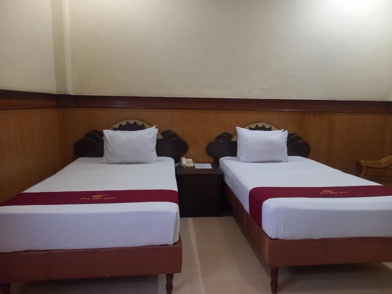 Urbanview Hotel Dedy Jaya Brebes Exterior foto